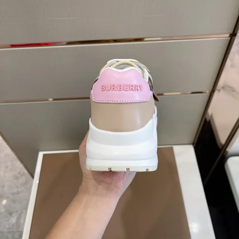 Burberry Shoe 